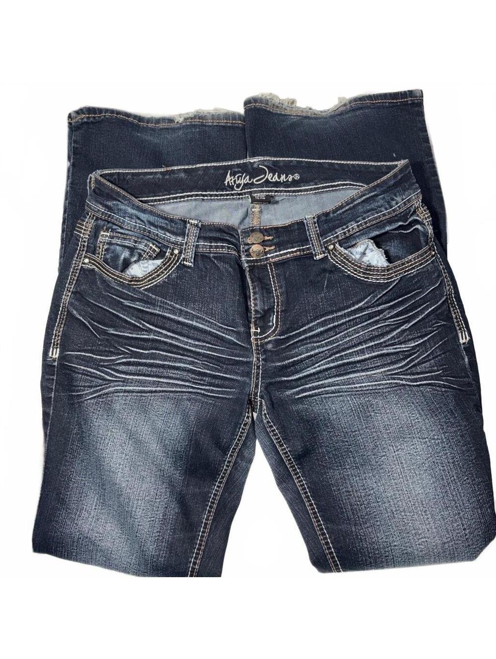 Ariya Jeans Women's Dark Wash Bootcut Denim Jeans with Embroidered Back Pockets
